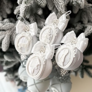 CHRISTMAS WHITE BALLS 3.97”, Christmas white decorations , Christmas white ornaments, White baubles for home tree, white xmas tree deco set