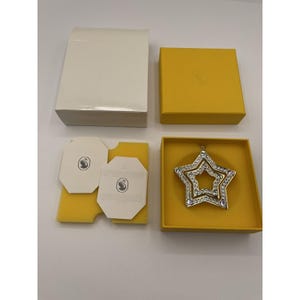 MIB Swarovski Crystal Christmas Ornament Medium Holiday Magic Gold Star 5655937
