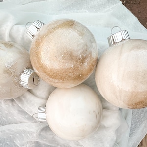 White & Gold Marble Ornaments – Set of 4 | 3.75” Shatterproof | Elegant Christmas Decor